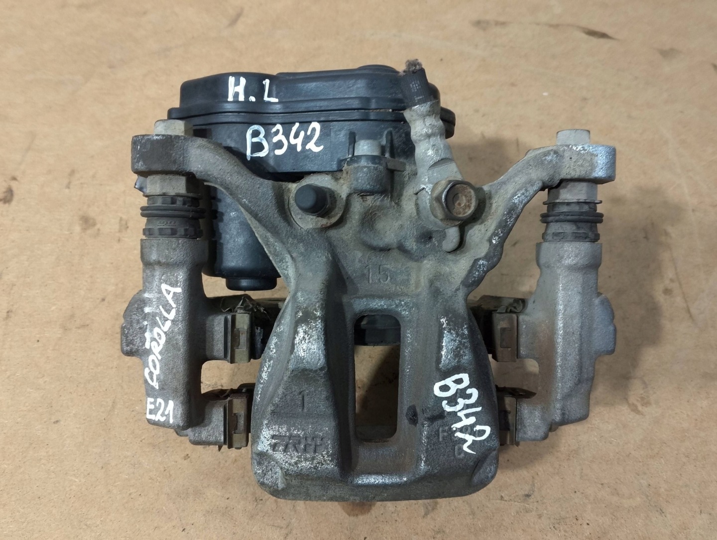 Toyota Corolla E21 caliper brake rear left (B342)