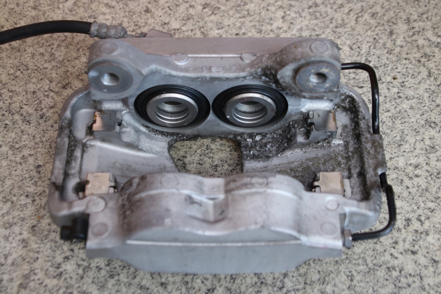 BMW G30 G31 caliper brake right front front 6883736 42/30/348