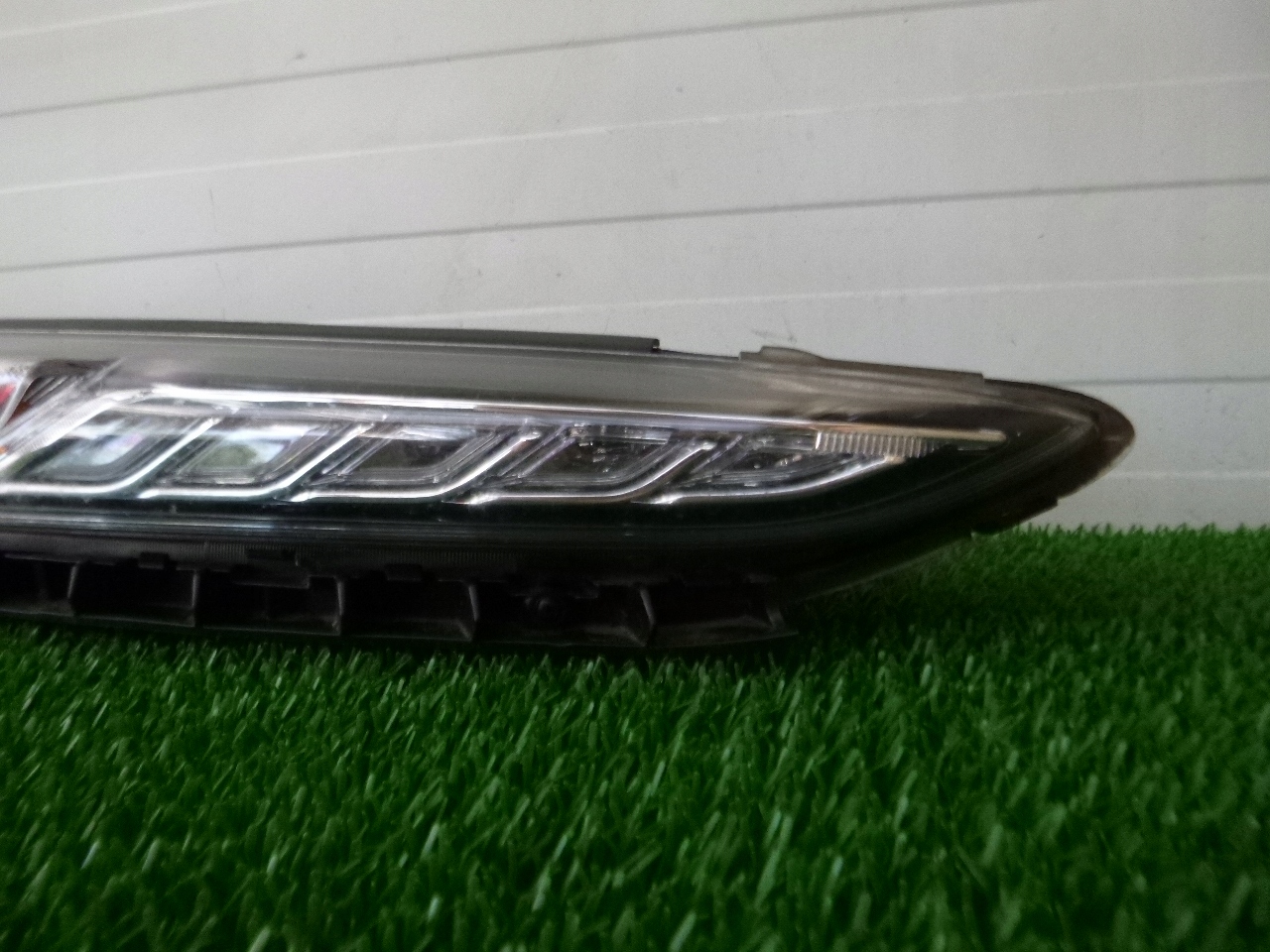 HYUNDAI KONA 17- light front right front DRL OE