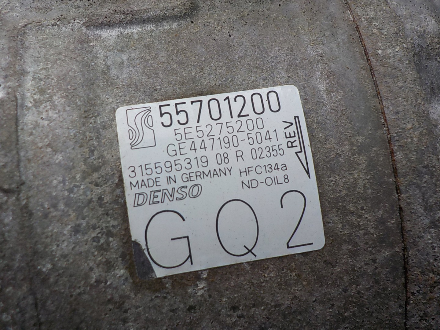 OPEL CORSA D 1.2 originál kompresor pumpa klimatizaci 55701200