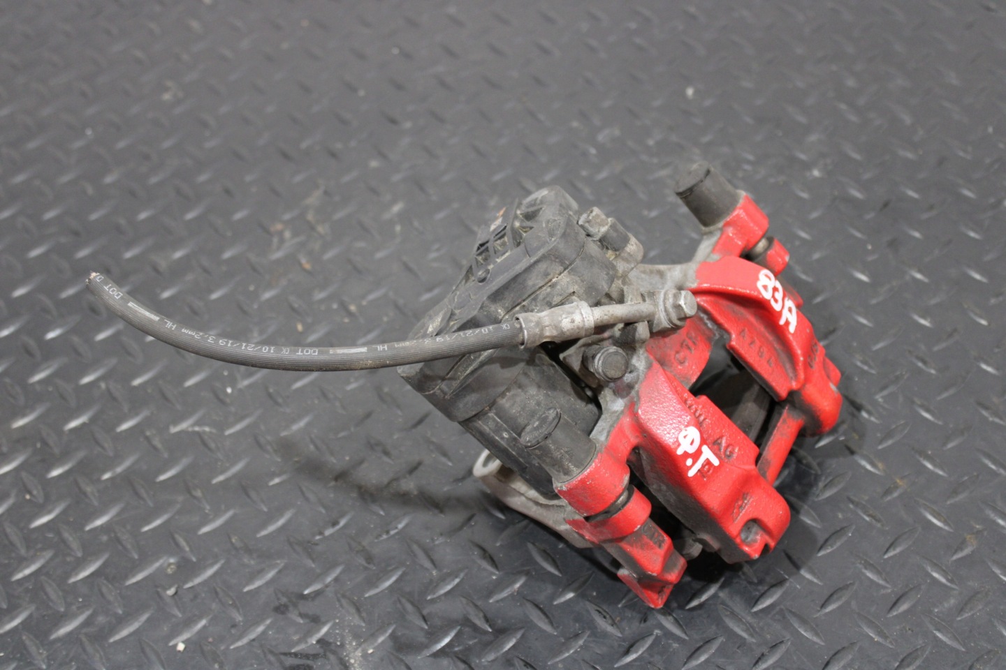 caliper brake right rear part AUDI Q3 II 2 83A
