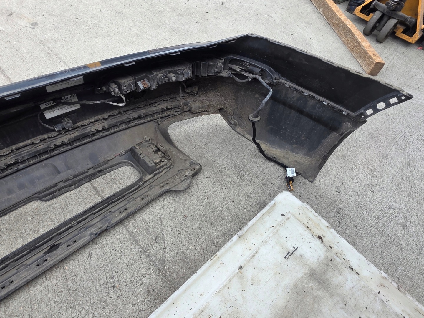 bumper rear part AUDI Q7 4M S LINE LZ7S 4XPDC towing complete !!!