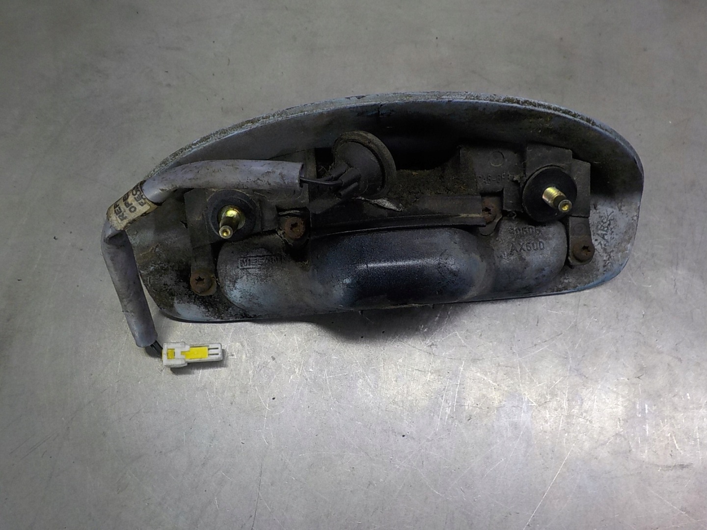 handle bonnet rear part MIKROSTYK NISSAN MICRA III K12