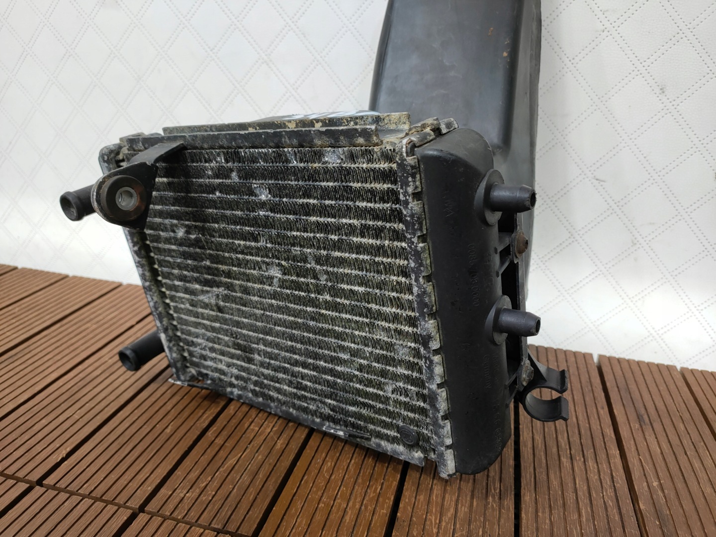 AUDI S4 B6 4.2 V8 BBK water cooler left 8E0121212D OE