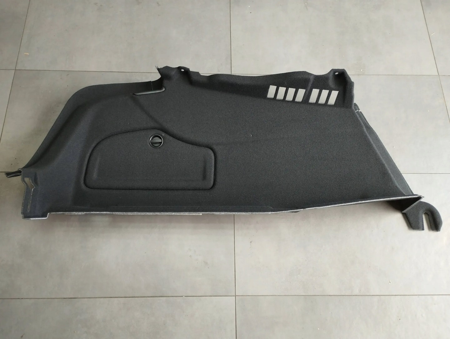 Audi A6 C7 4G sedan boot upholstery left 4G5863887D