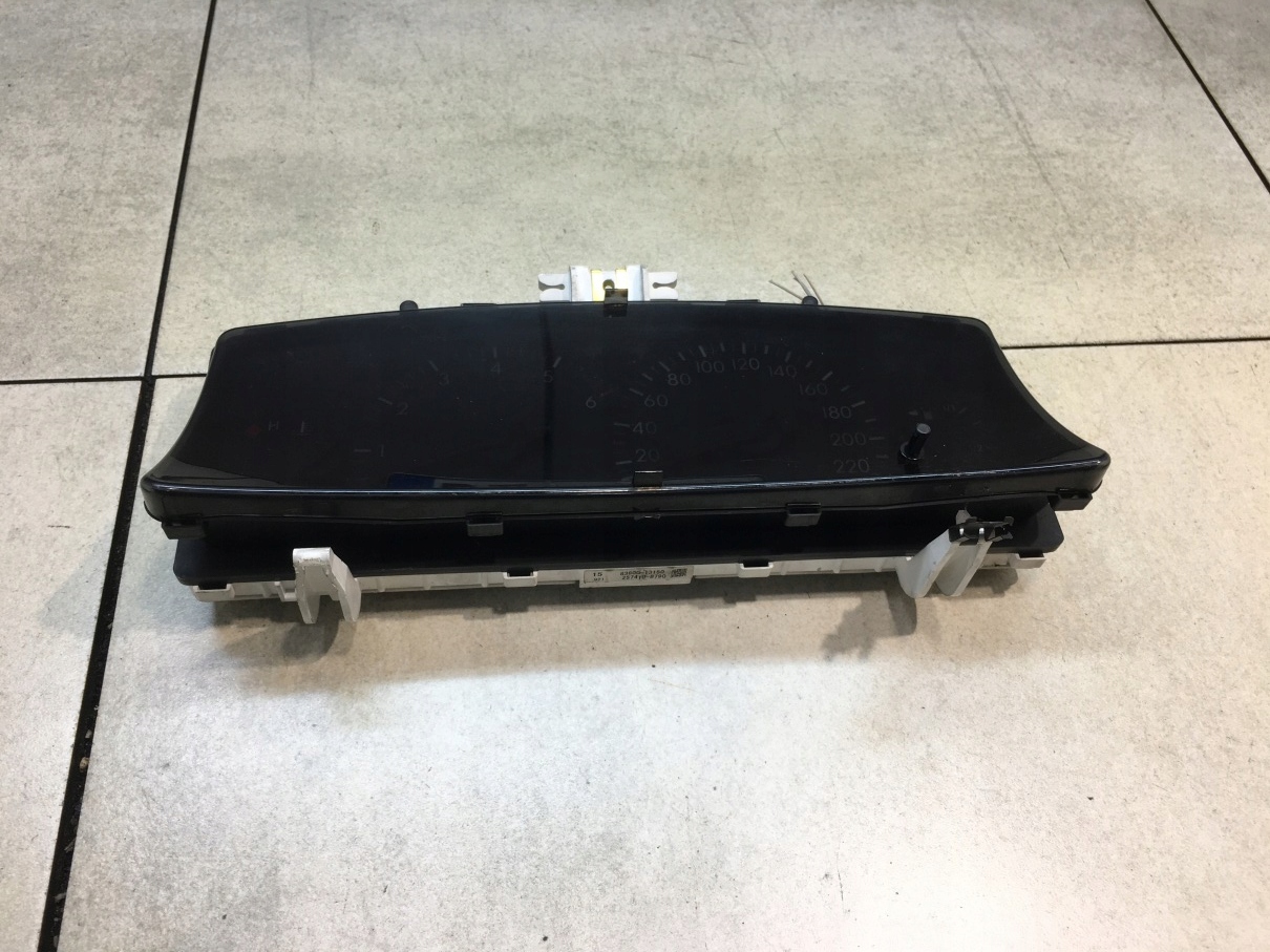 kilometar sat brzinomjer COROLLA VERSO E12 2.0 D4D 83800-13150
