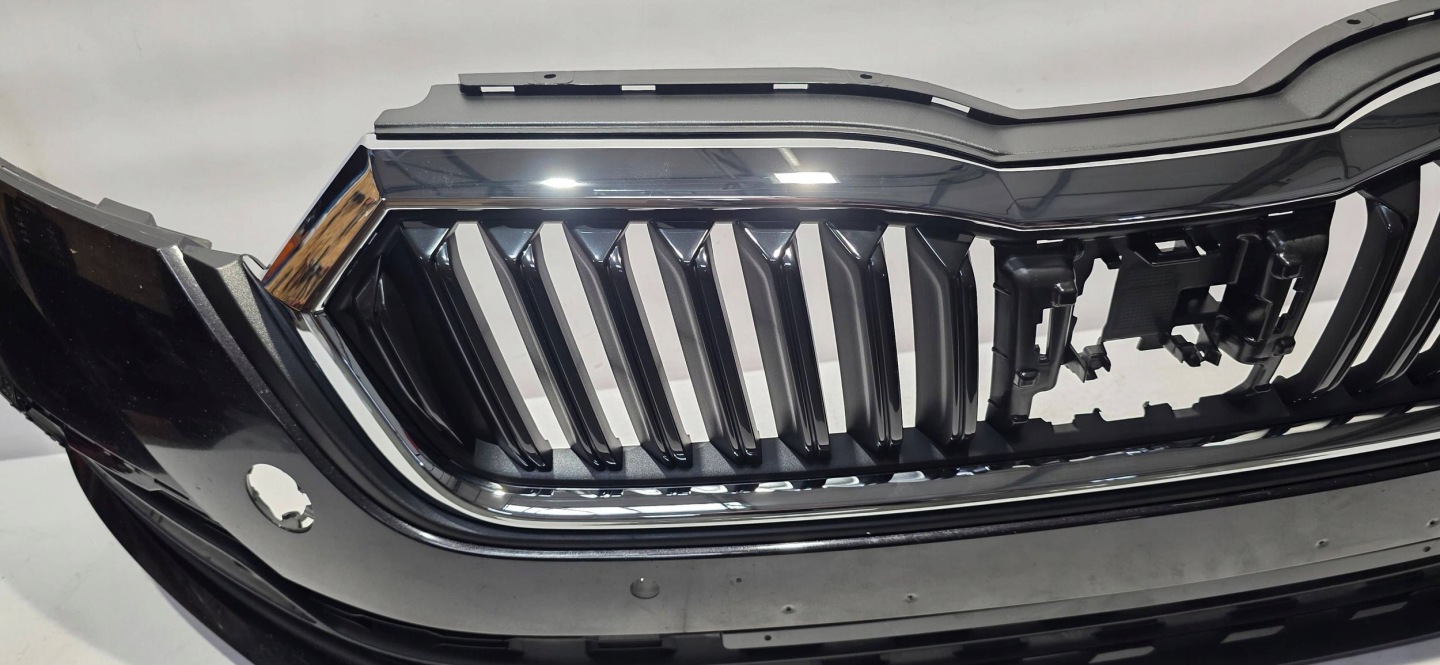front bumper grille SKODA OCTAVIA IV 20- 4XPDC original 5E3807221