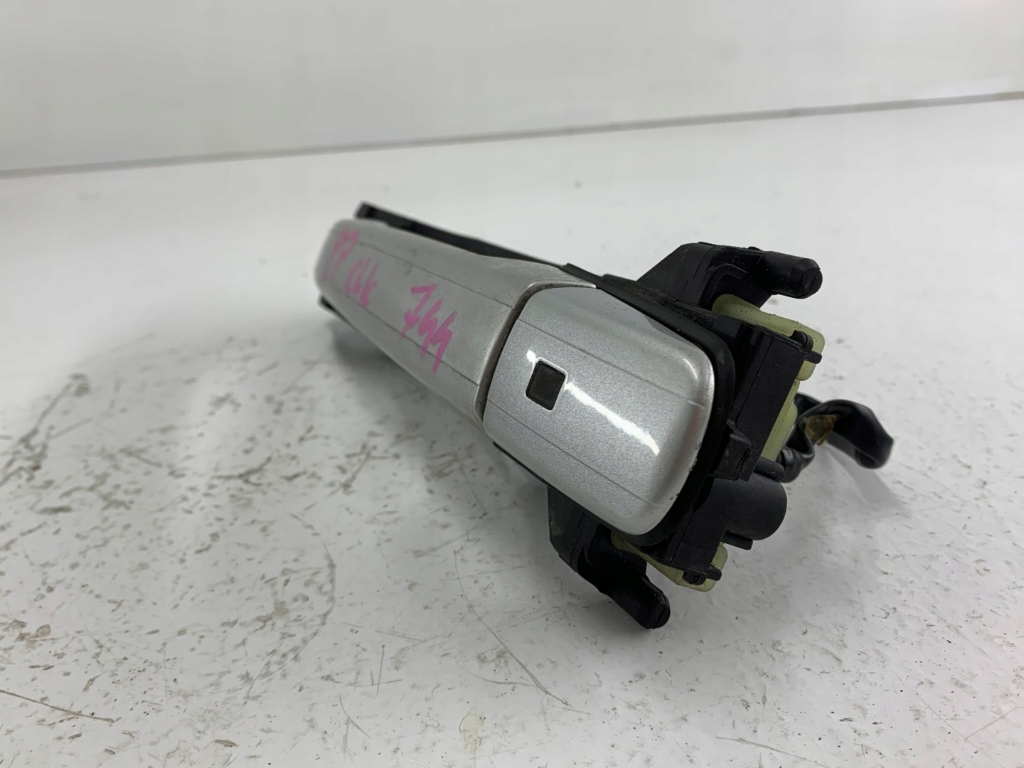 MERCEDES CLK C208 W208 handle exterior right front 744