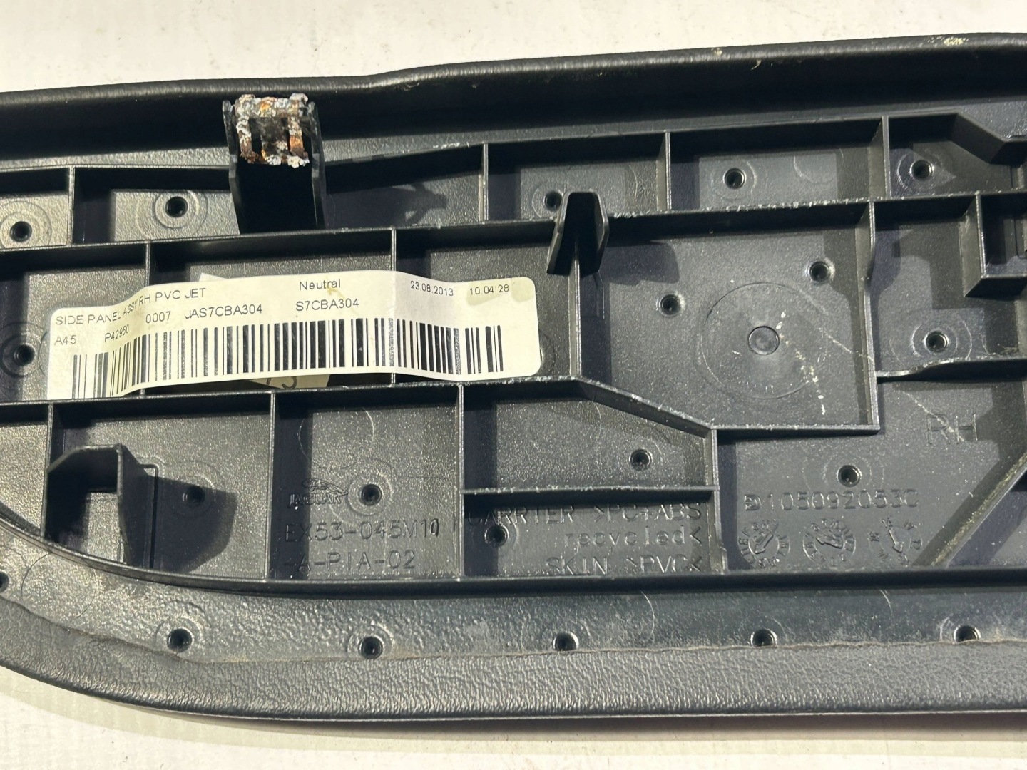 Panel cover side tunelu srodkowego right left Jaguar F-Type x152 2013r
