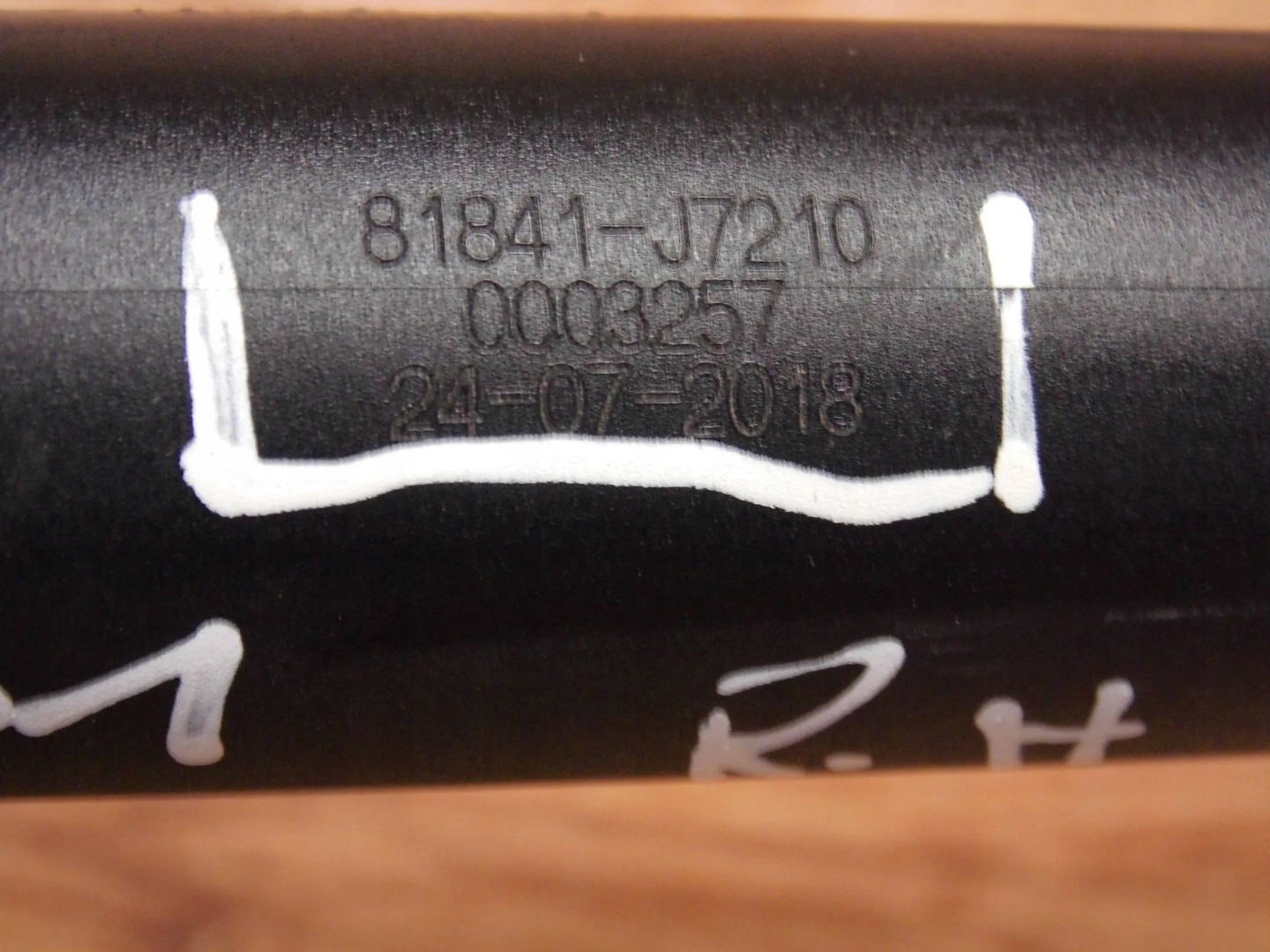 Kia Ceed III KOMBI damper telescope bonnet right