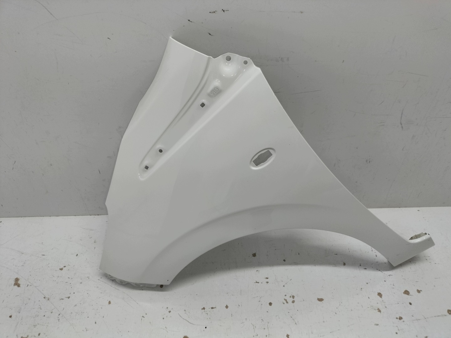 fender front front left PEUGEOT 108 14