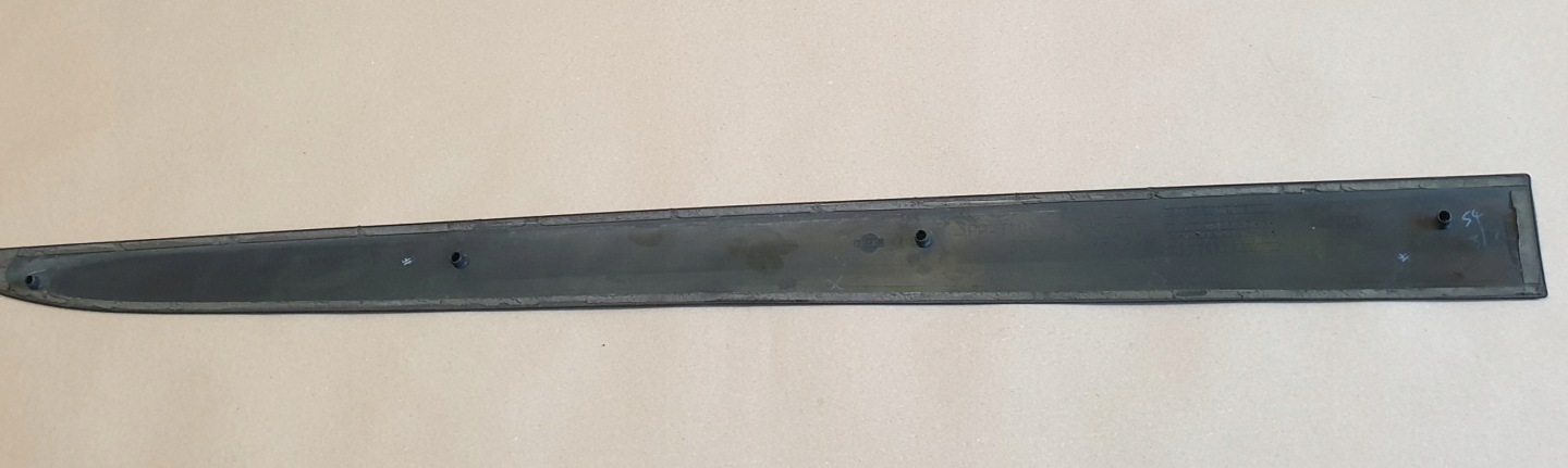 moulding door left front NISSAN PRIMERA P11 OE