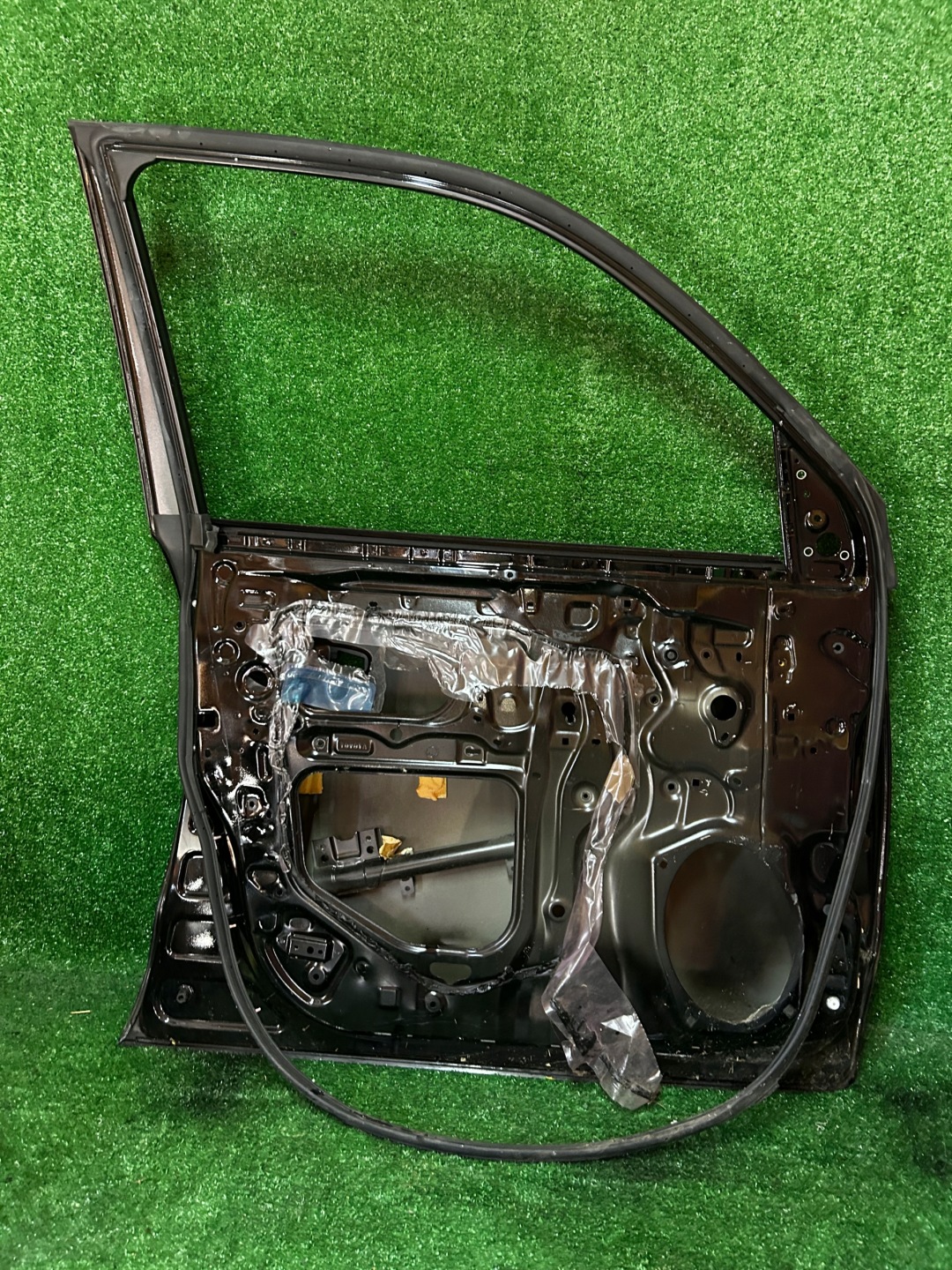 door front left TOYOTA LAND CRUISER 200