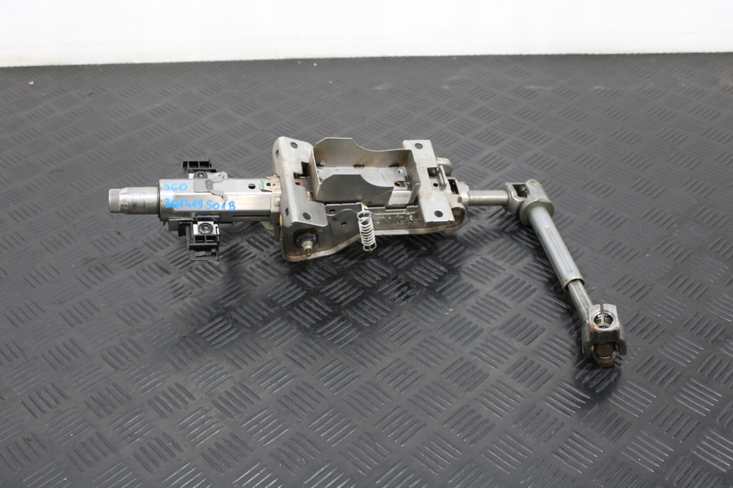steering wheel rod 3Q1419501B VW PASSAT B8 3G0 3G9
