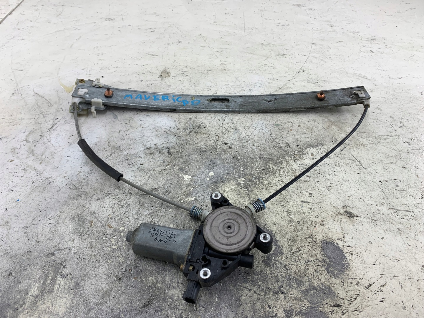 FORD MAVERICK II window regulator right front AY262100-0331