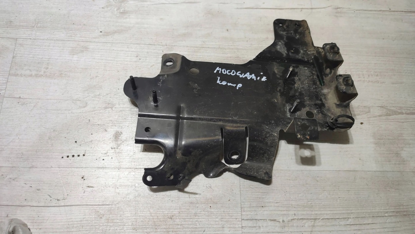 Ford Mondeo MK5 16r 2.0TDCi Support plaque komputera
