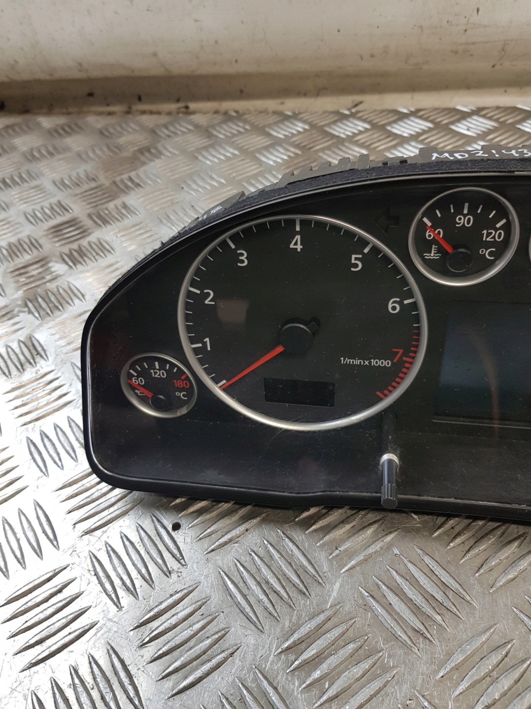 dials 4B0920933N AUDI A6 C5 2.4B 02R- EUROPA