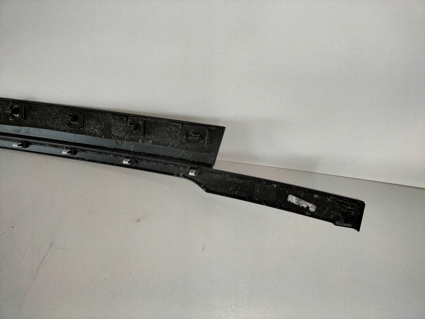 moulding cap bonnet rear part RANGE ROVER EVOQUE II 19