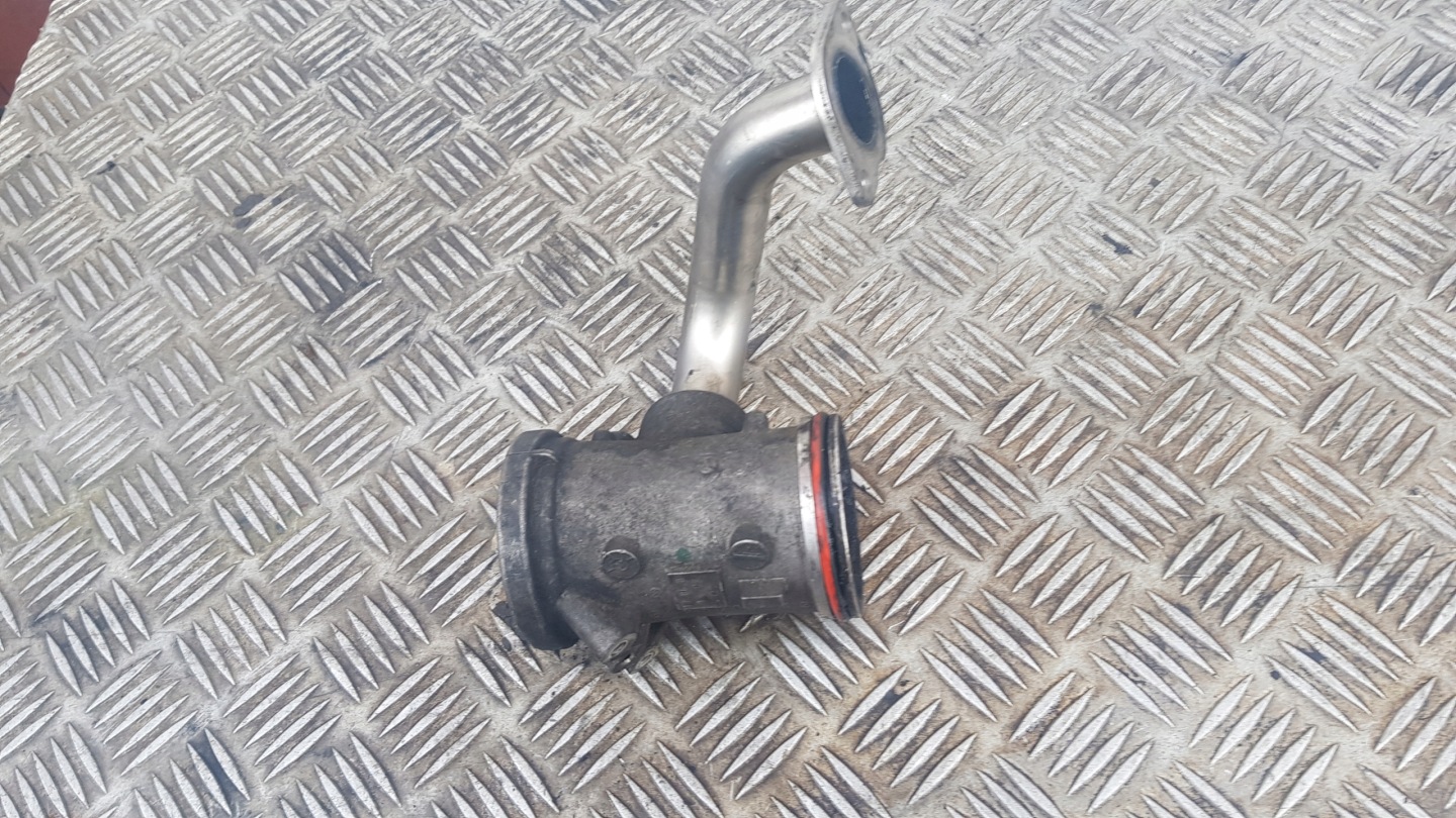 MERCEDES W204 2.2 CDI EGR valve pipe A6460900754