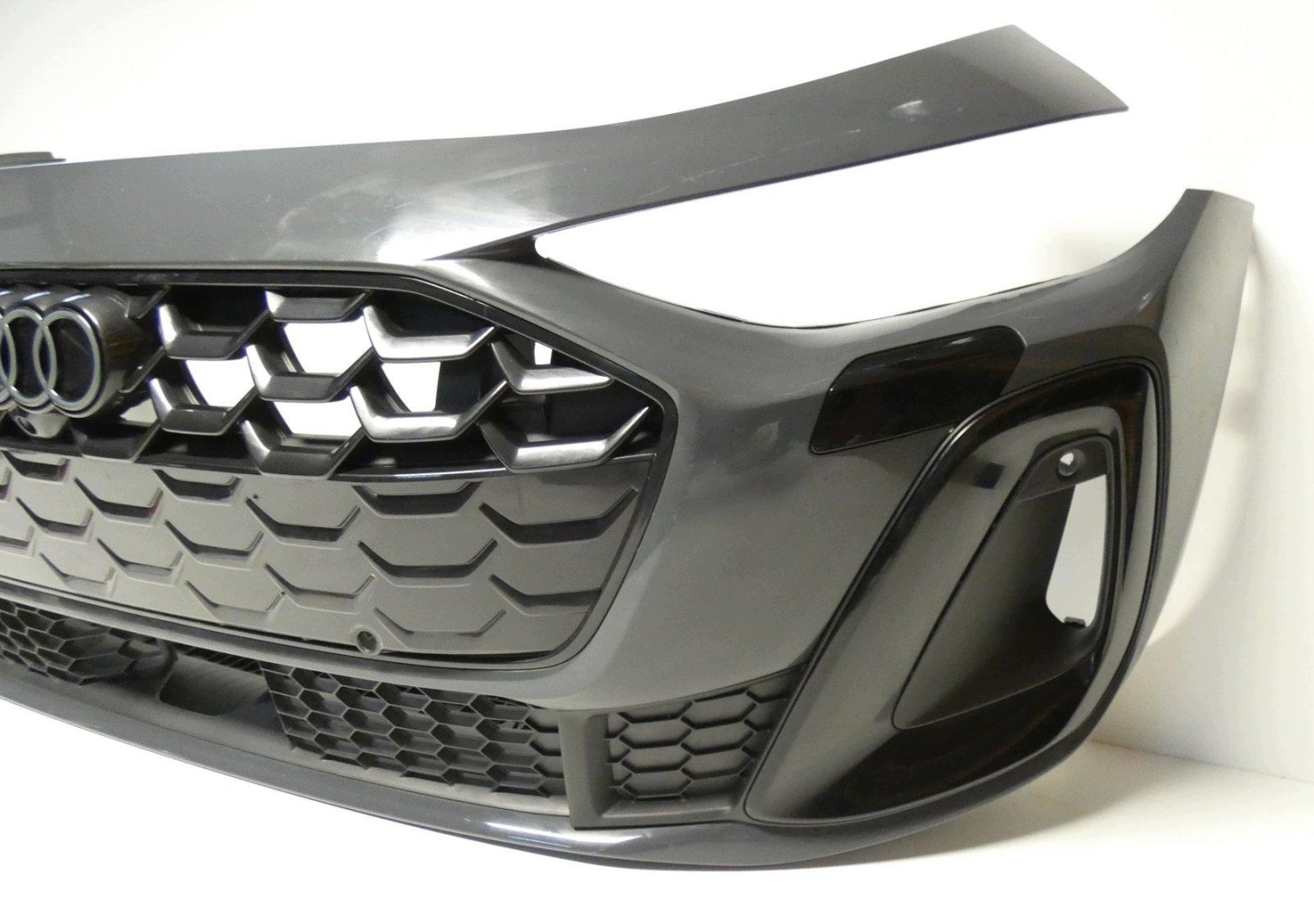 AUDI A5 B10 S-LINE 8B3807437A below 6 PDC washer 2024- bumper front front