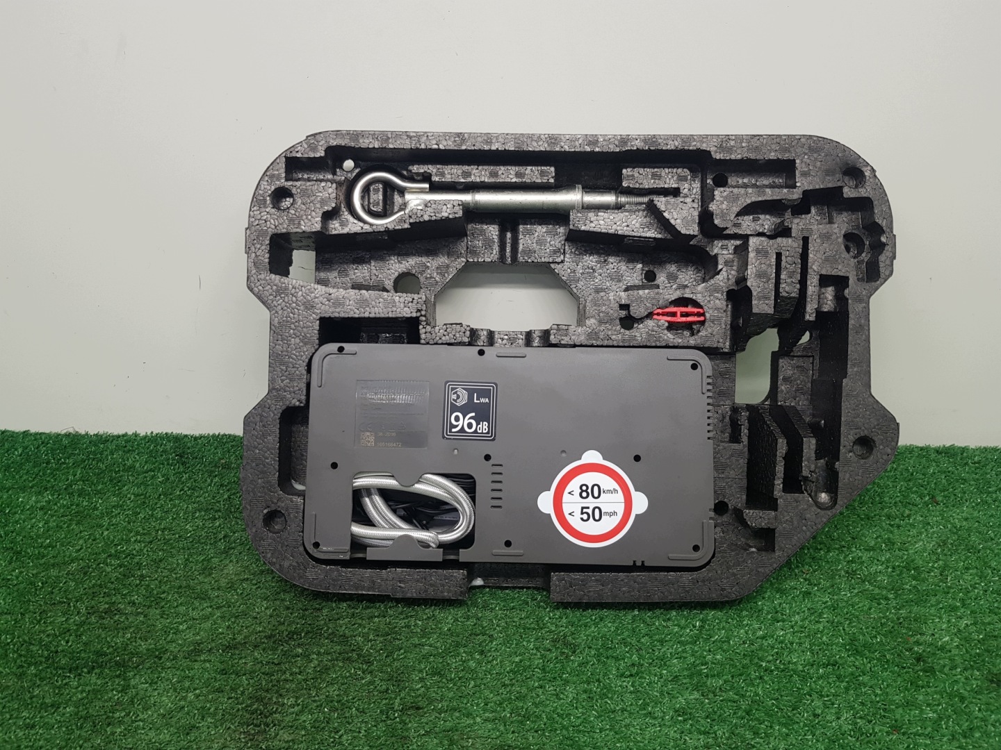 passenger compartment boot floor well compressor; UCHO CITROEN DS-5 9802201880 9816624180