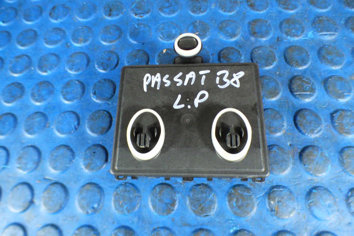 module door 5Q0959393K VOLKSWAGEN PASSAT B8