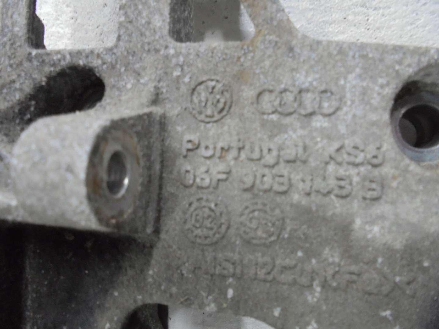VW GOLF V ALTEA HOLDER HOLDER ALTERNATOR