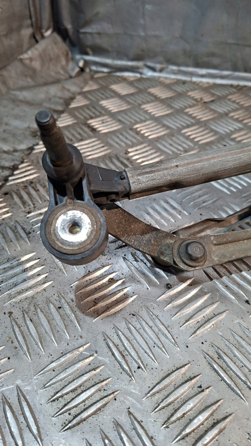 wiper mechanism front OPEL CORSA D