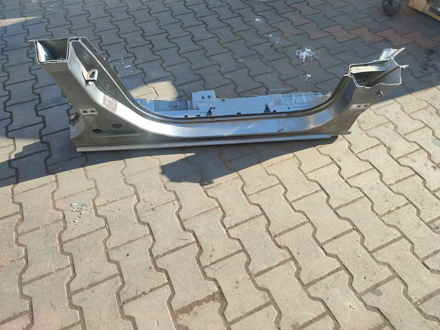 Opel Corsa E 2018 right side threshold ciety