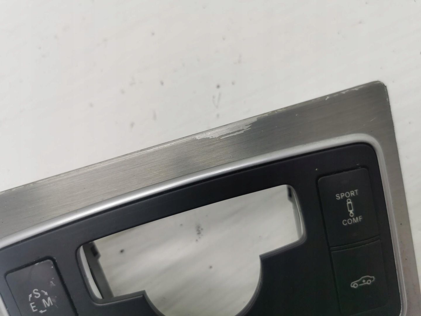 frame cover TUNELU MERCEDES E-KLASA W212 09-13