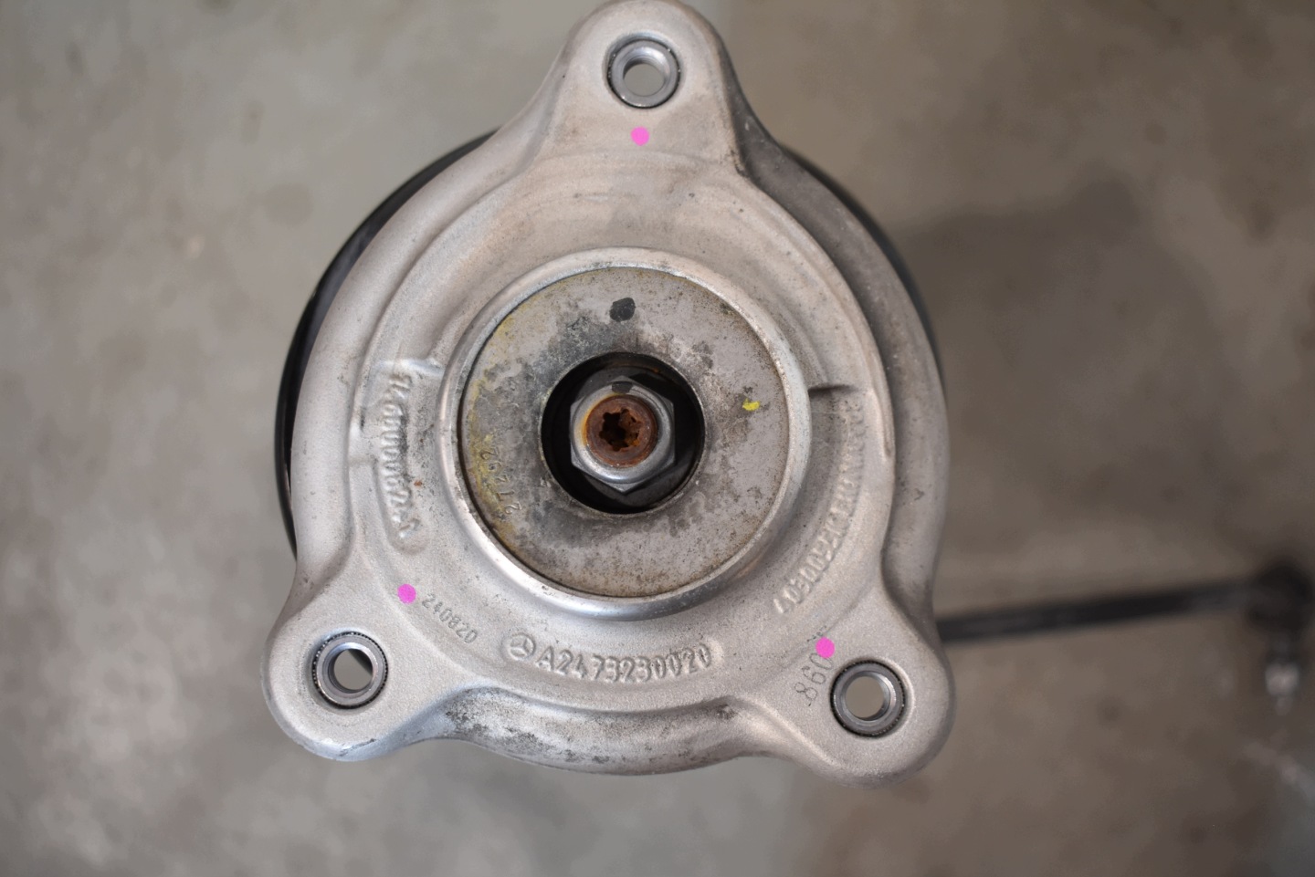 IDEALNY shock absorber front front left MERCEDES GLB X247 1