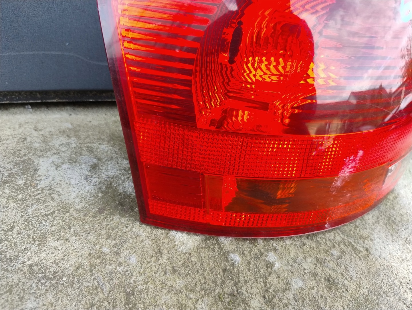 light left rear part left rear AUDI A4 B7 KOMBI 8E9945095E