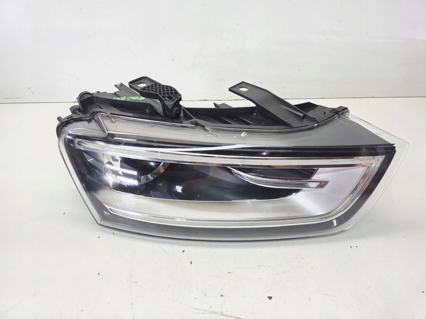 REFLEKTOR light right front BI XENON LED AUDI Q3 8U 8U0941044 EU 39/25