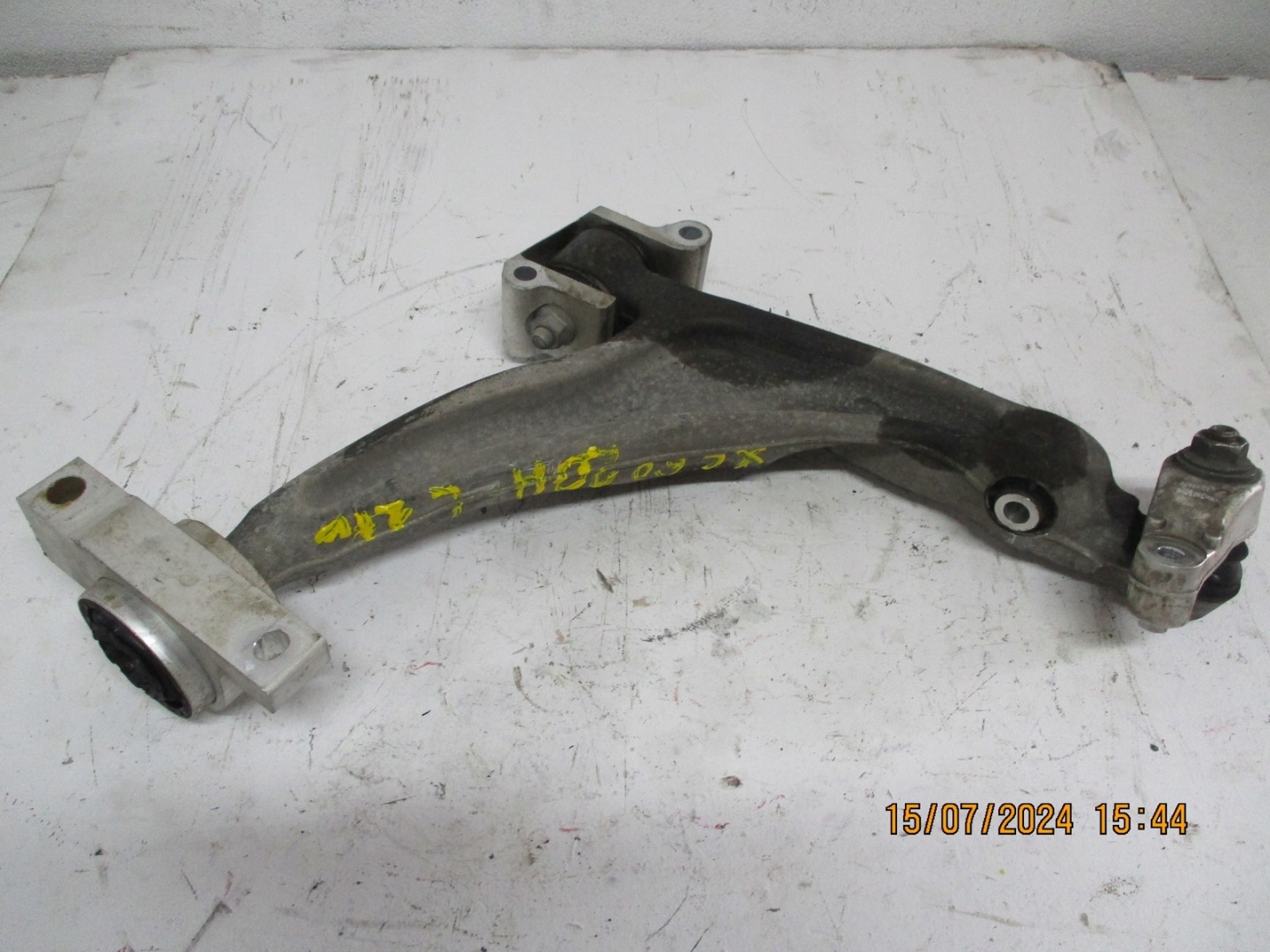 arm VOLVO XC60 right front