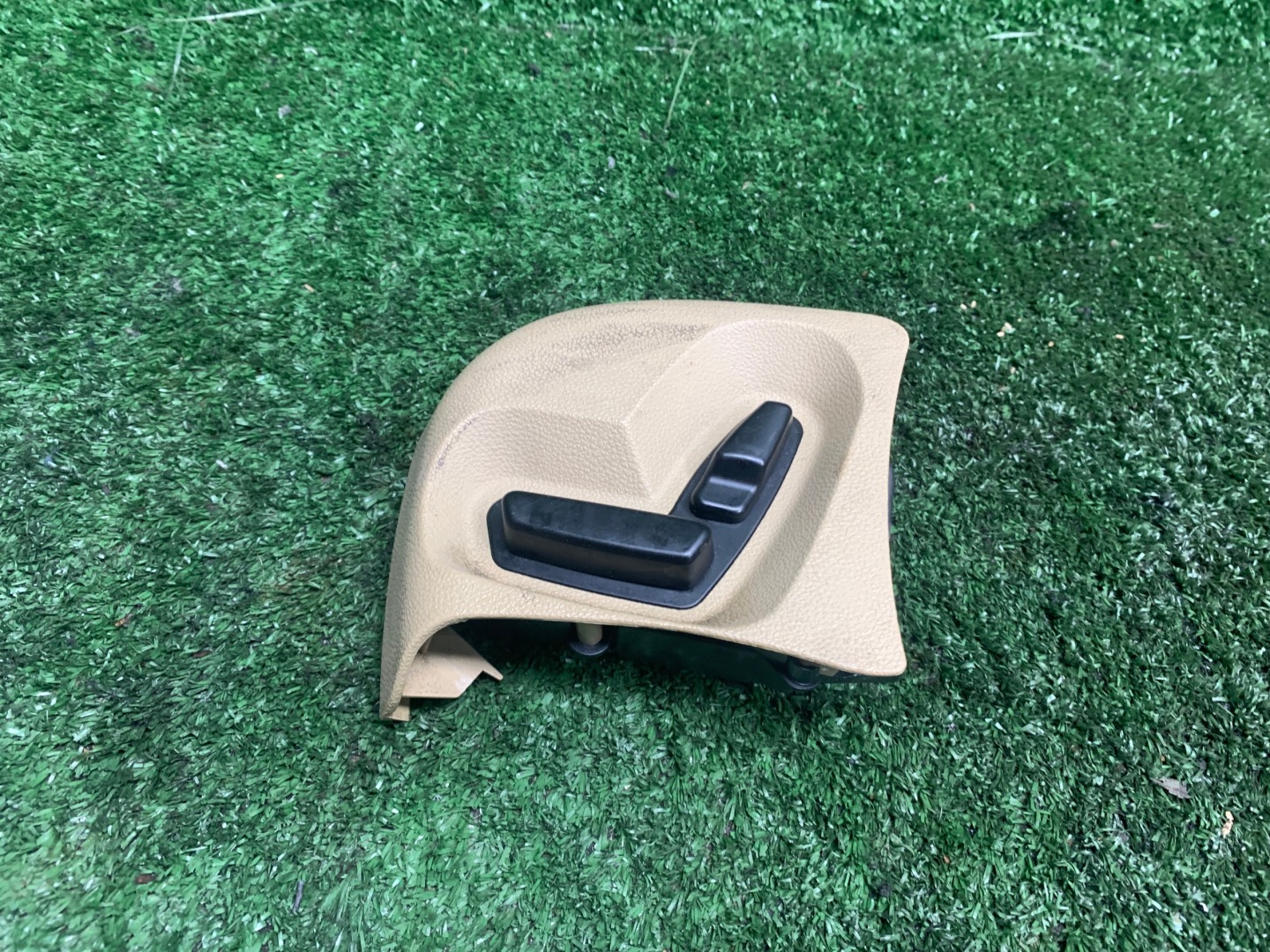 switch control seat left MERCEDES E W211 2118701010