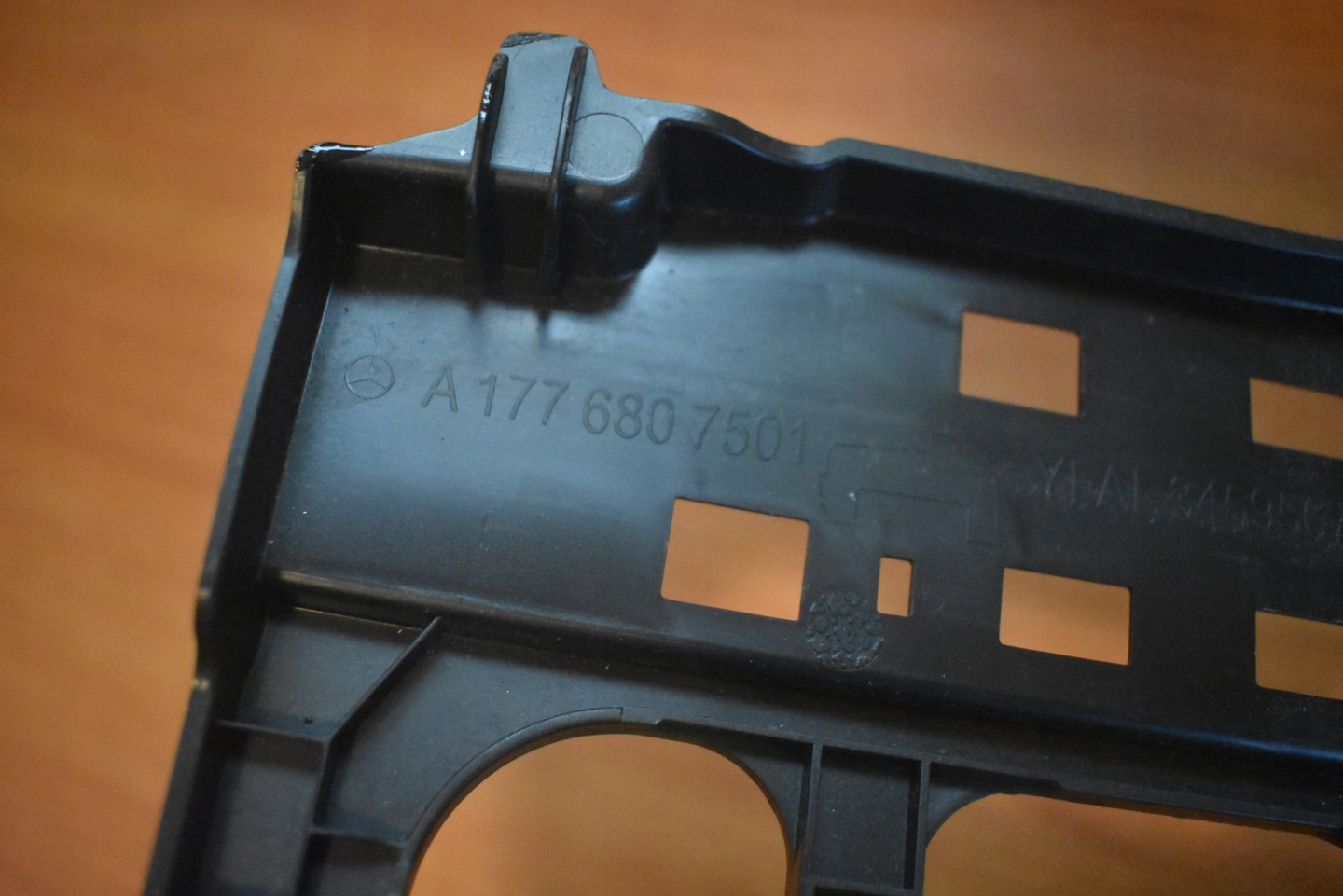 IDEALNA Blende Abdeckung konsole MERCEDES W177 1