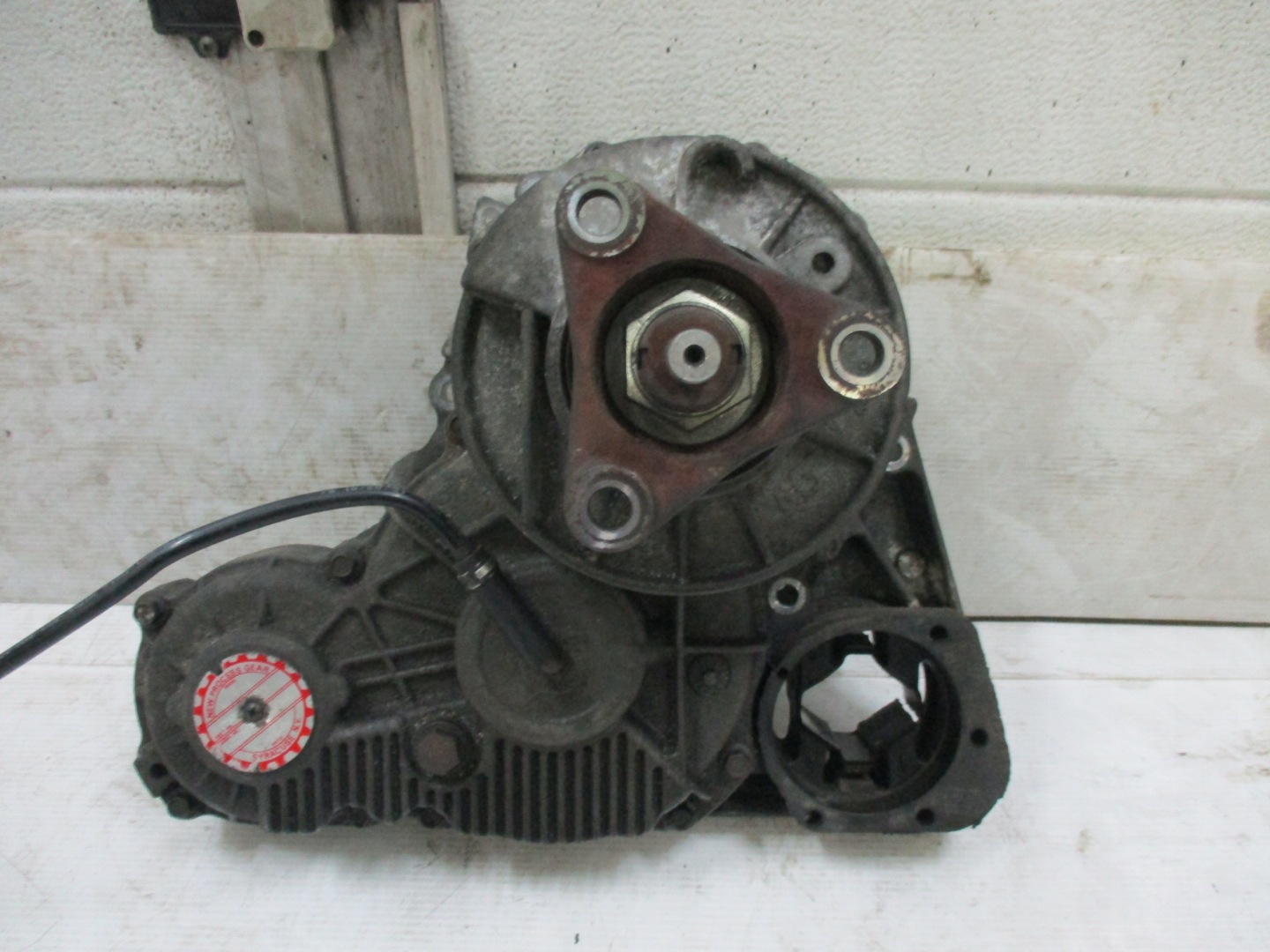 Reduktor BMW E46 325 Xi 2,5 Essence P750280603