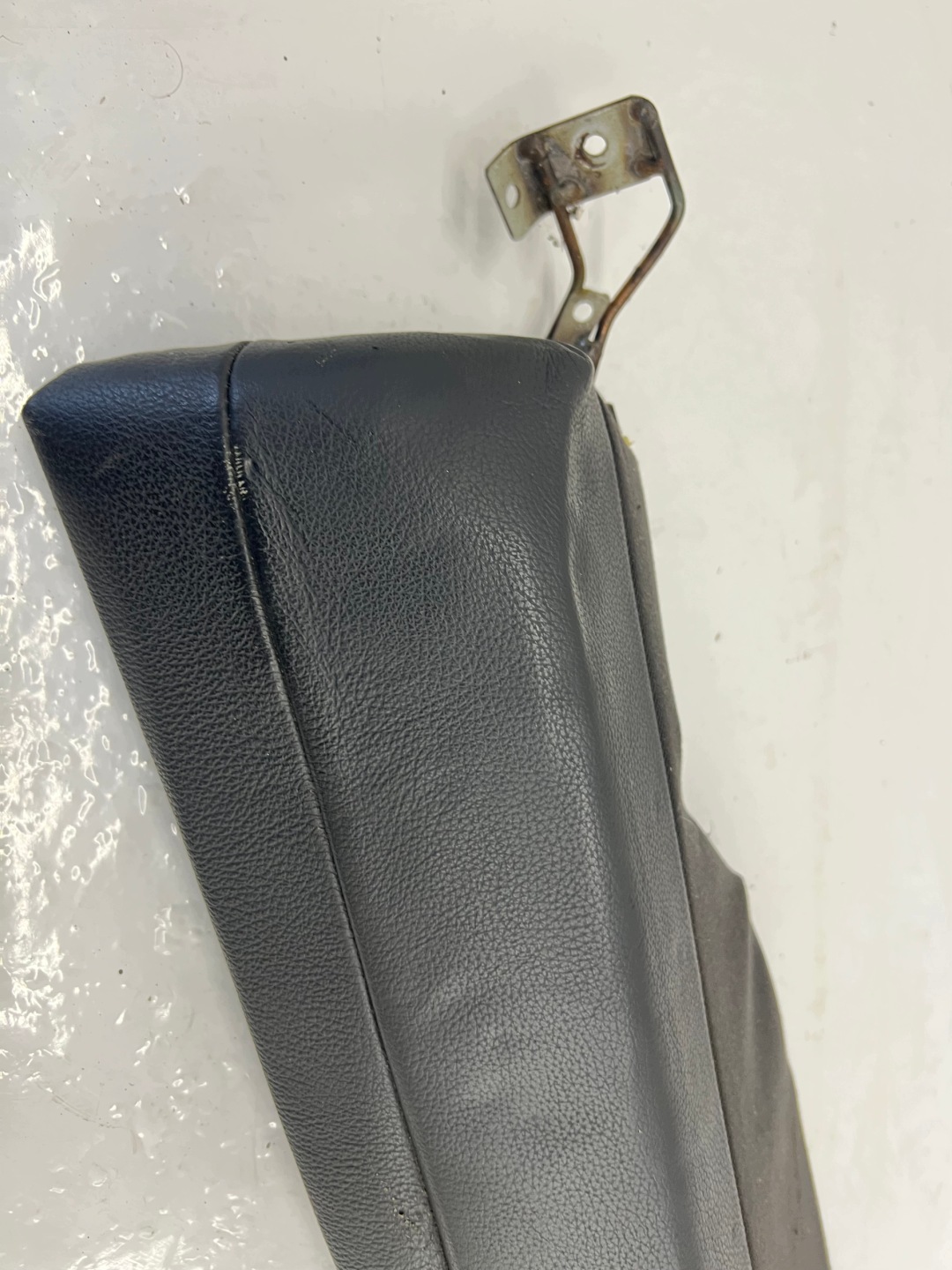 side KANAPY left rear part 8E0880441A AUDI A4 B7 KOMBI S-LINE leather 04-08R.