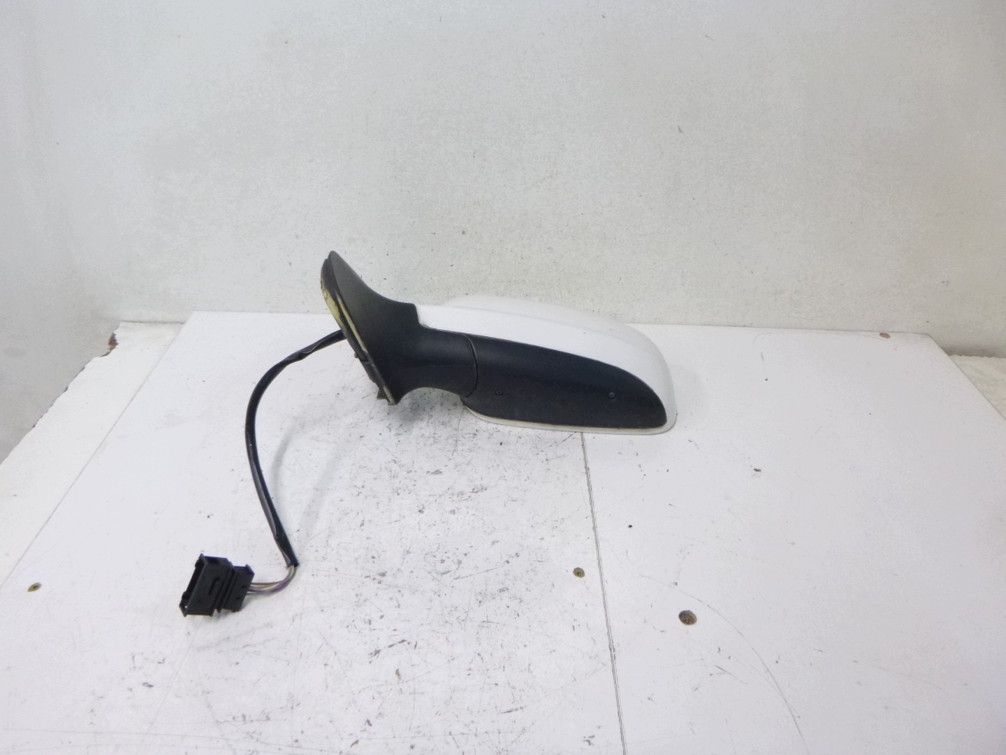 mirror left electrics VW Golf IV LB9A white 5-PIN OE