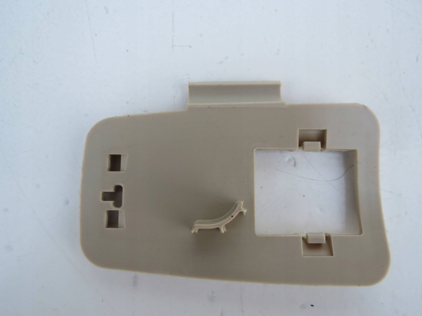 Support plaque ROLETY VOLVO XC90 4.4 V8 30754731