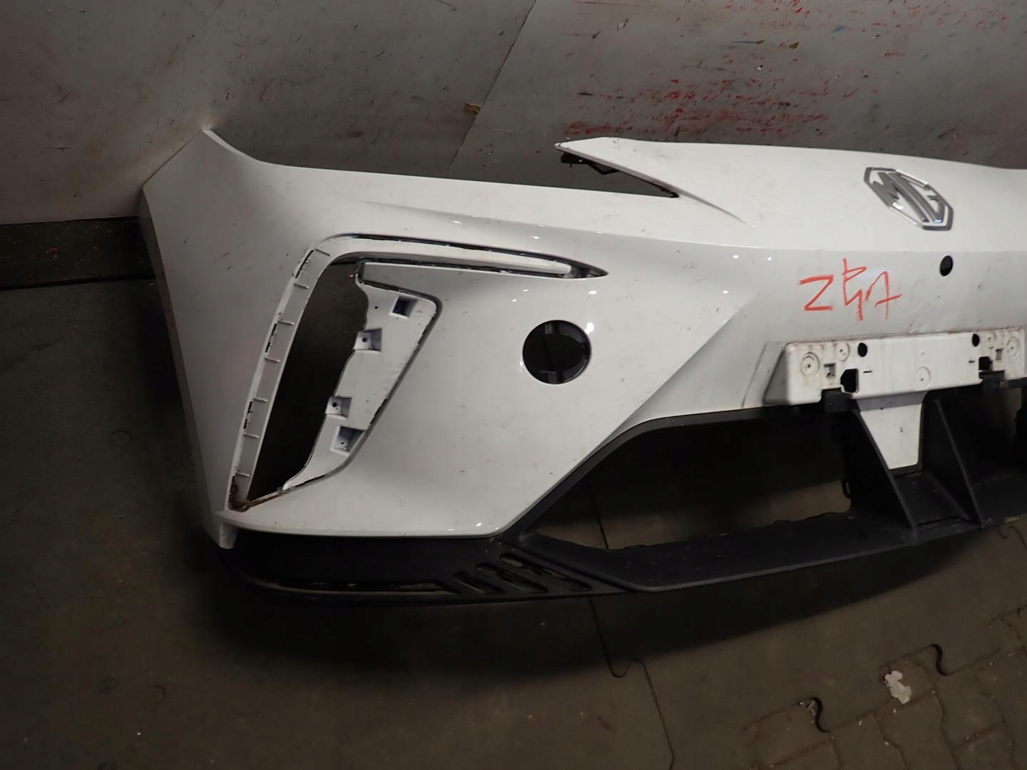 bumper front front MG 4 MG4 2022- 11183326