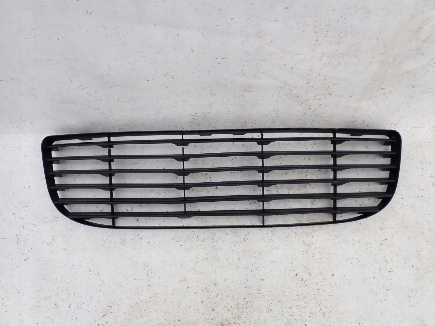 PORSCHE CAYENNE 7L TURBO 02- grid of a bumper front