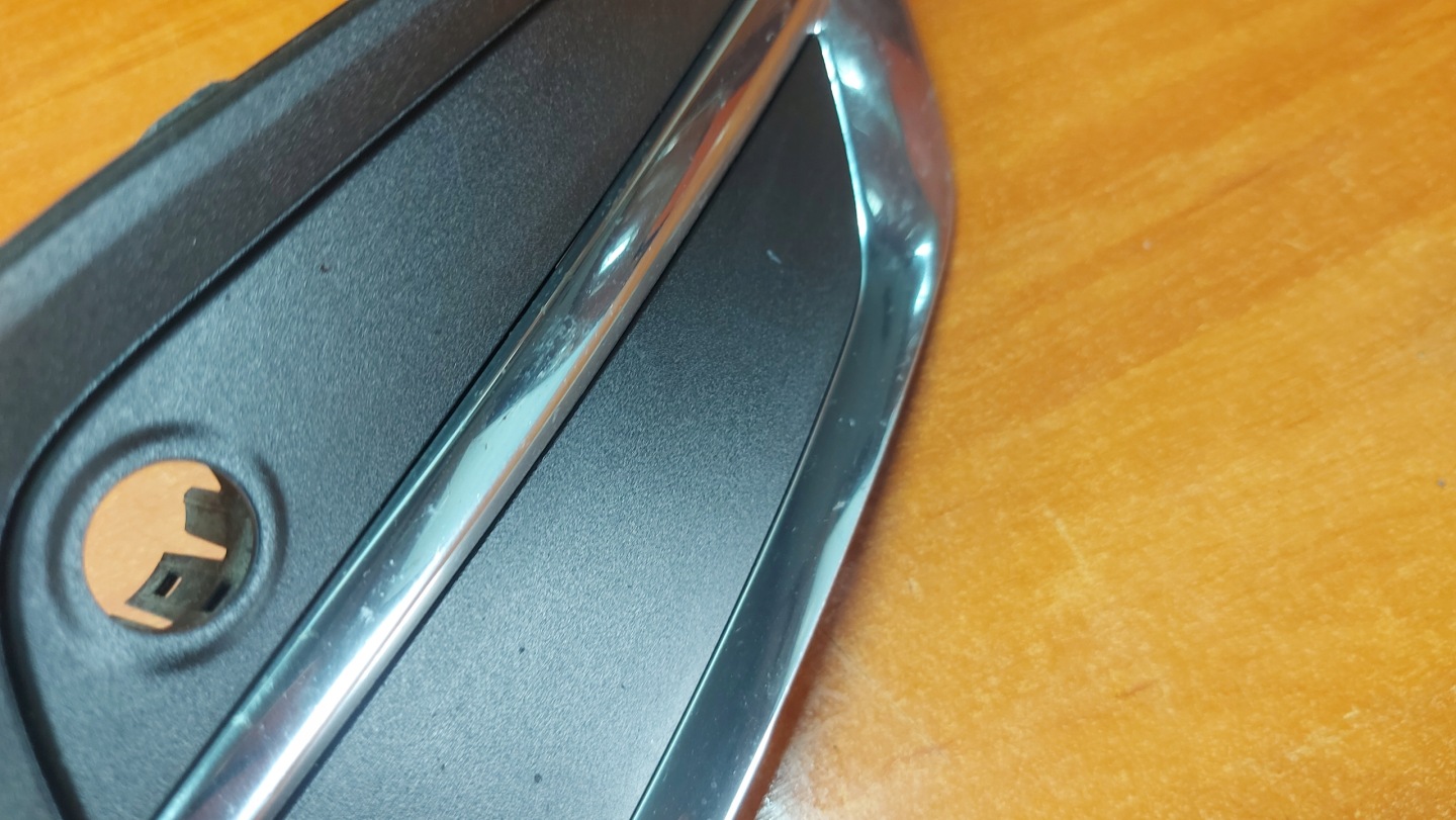 spoiler grid CHROM of a bumper right right front front VOLVO XC60 II