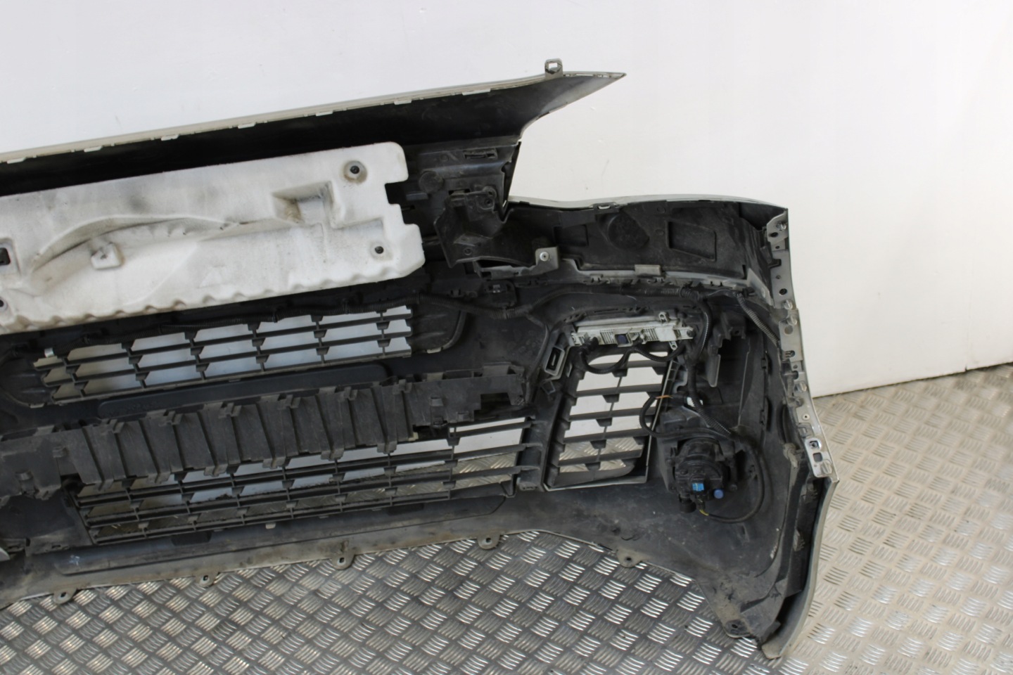 bumper front front complete 6 X PDC OPEL ZAFIRA D LIFE 2.0 CDTI