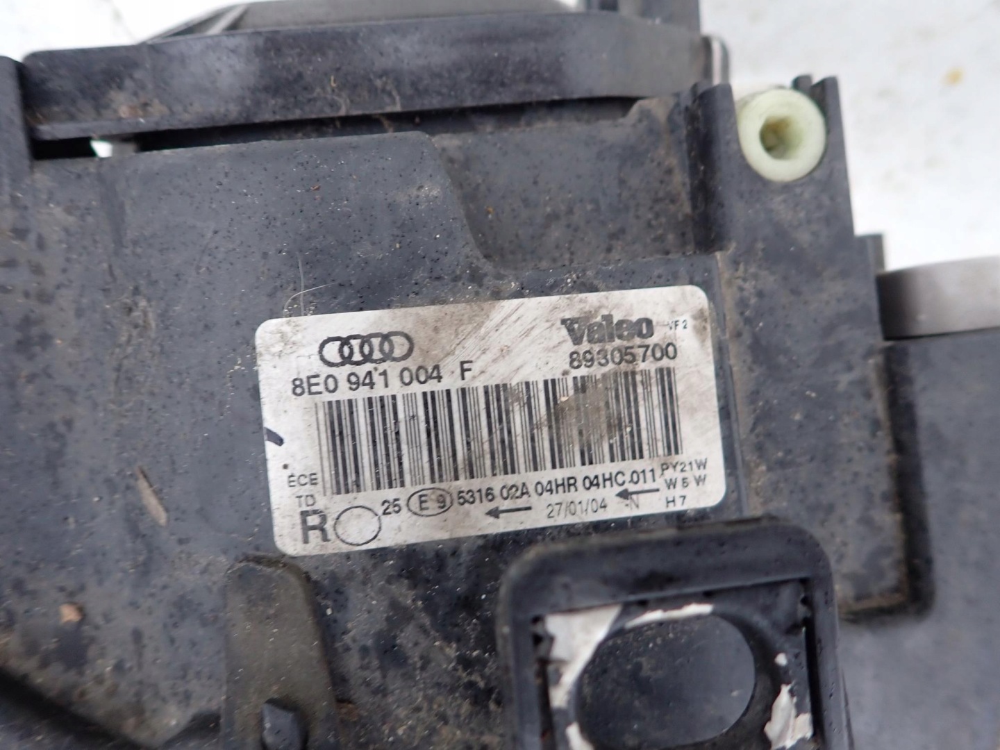 AUDI A4 B6 MALYSZ 00-04 light front front right