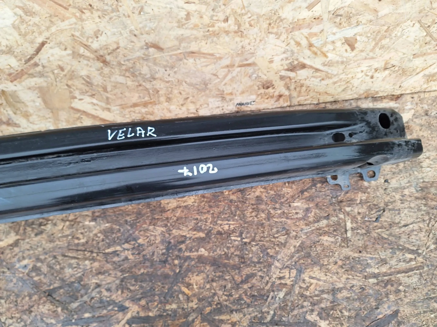 bumper support rear part J8A2-17906-AD Range Rover Velar