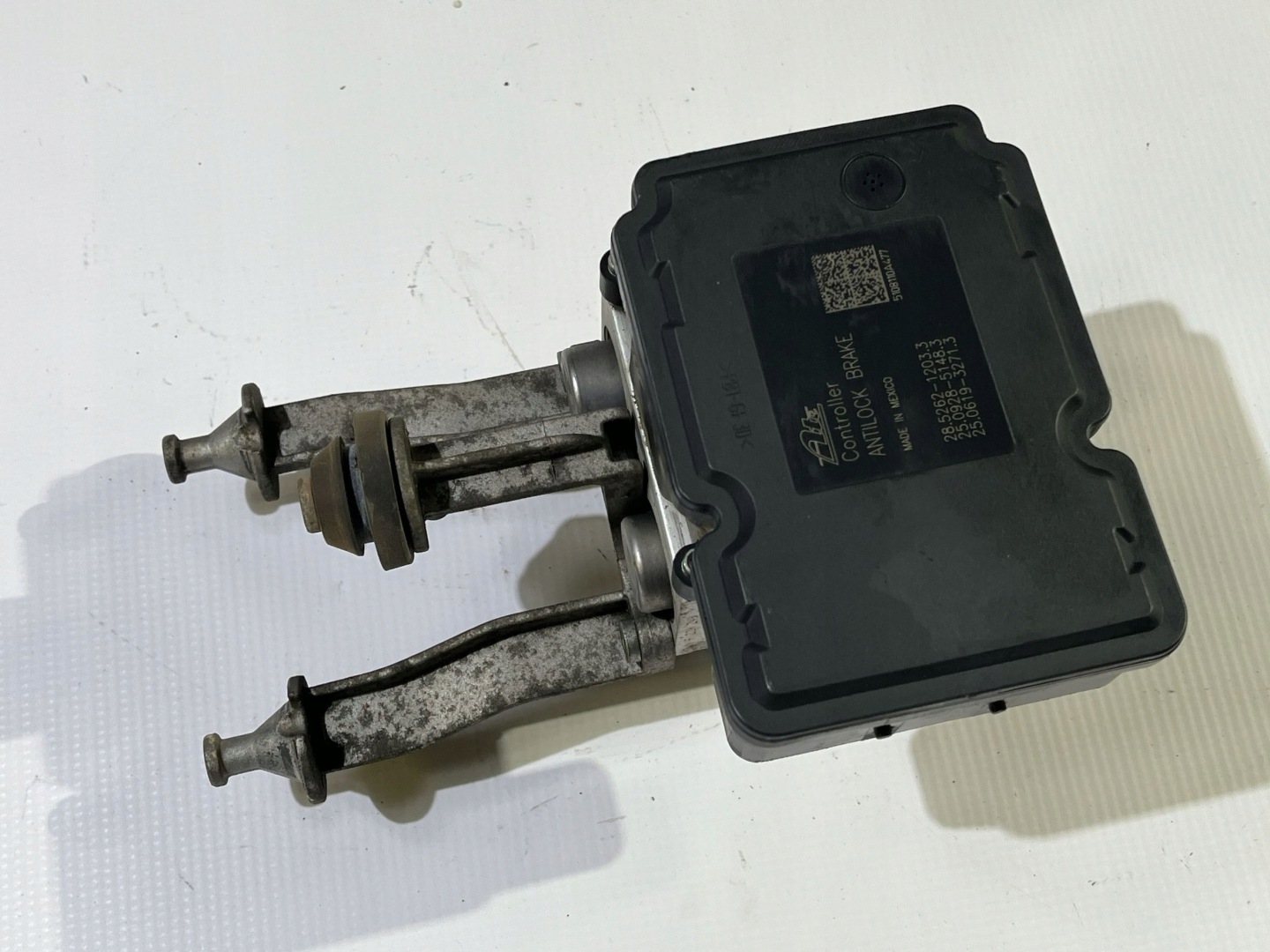 pump control unit ABS Dodge Challenger 6.1 SRT8 2008-2010