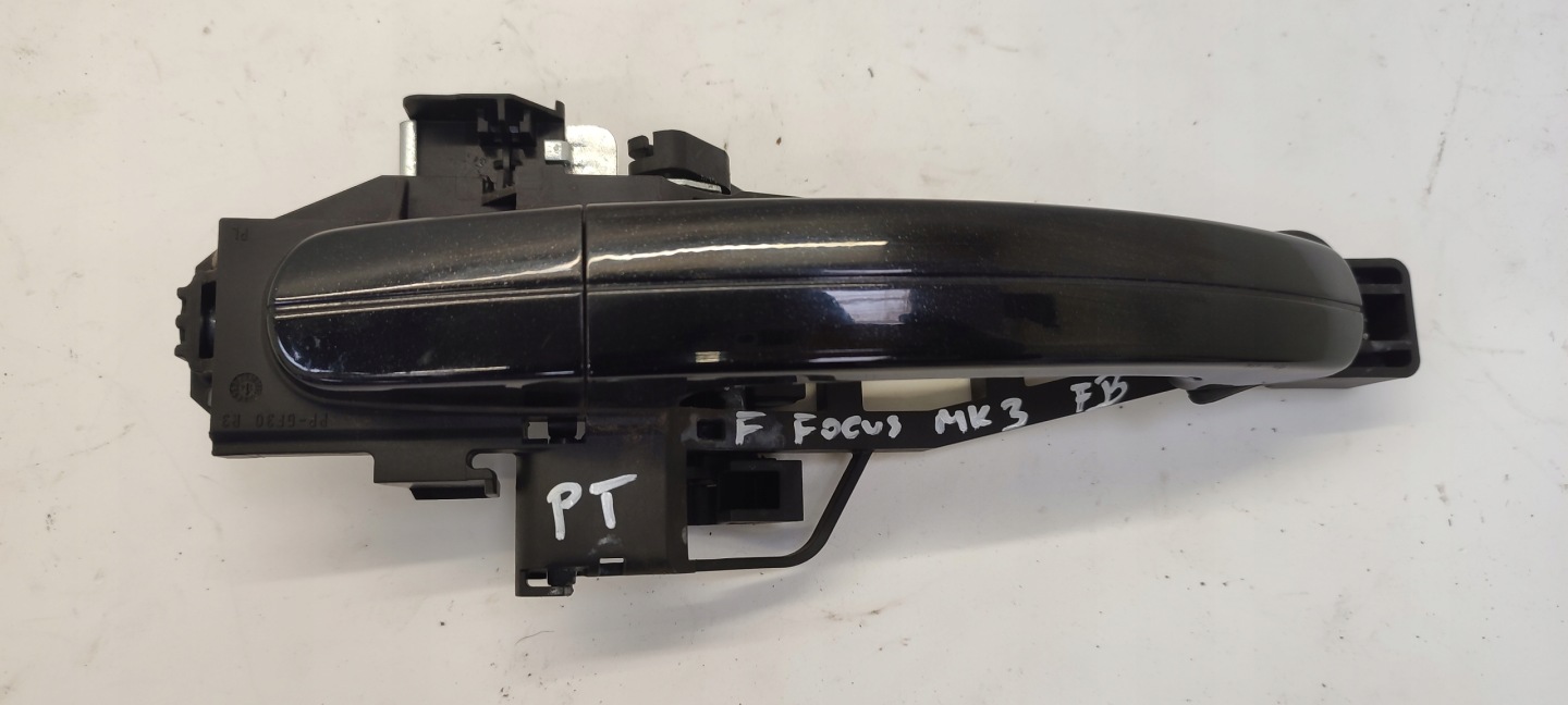 handle right rear part colour FB Ford Focus MK3 1,0 Ecoboost