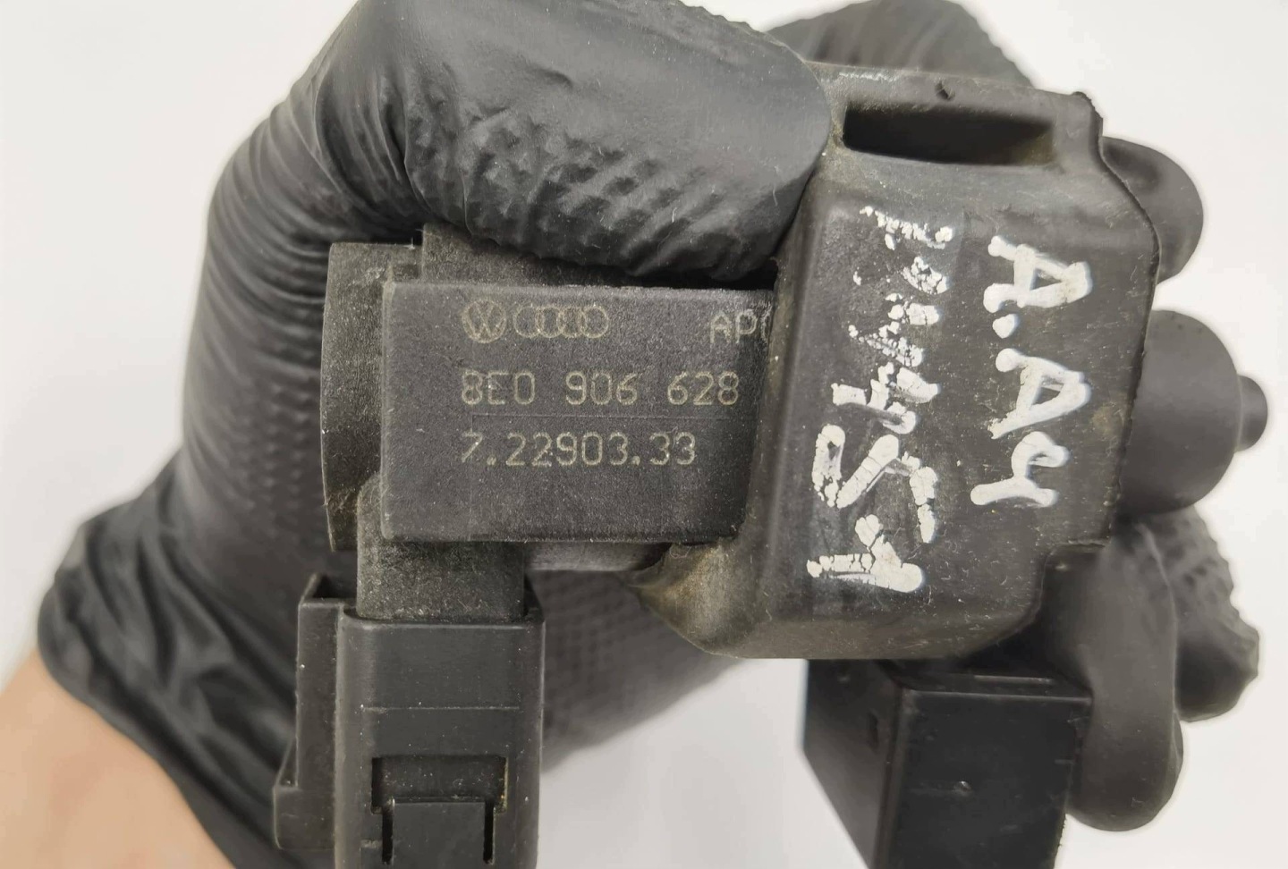 VALVOLA elettromagnetico Audi A4 B6 2001 8E0906628