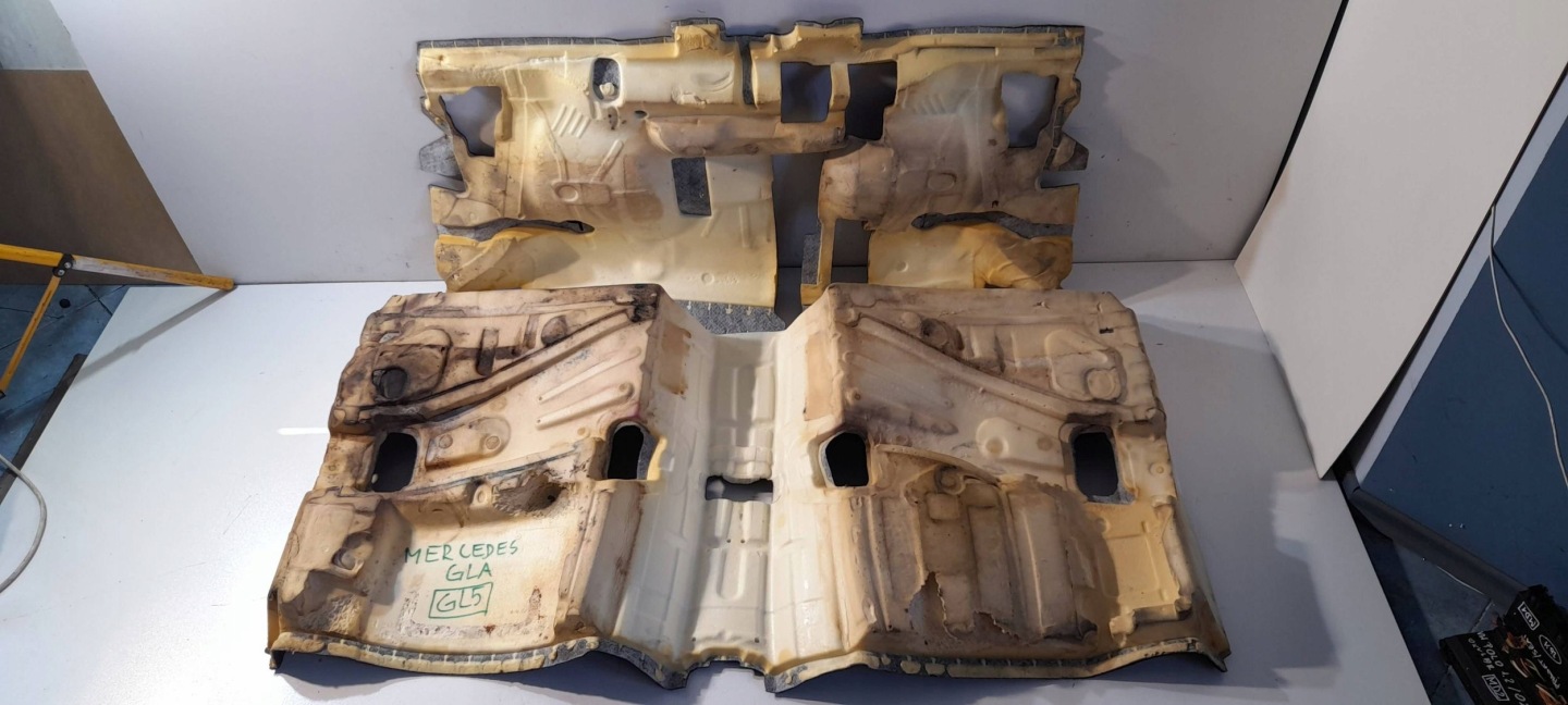 Mercedes-Benz GLA H247 carpet rear A2476808802 (GL5)